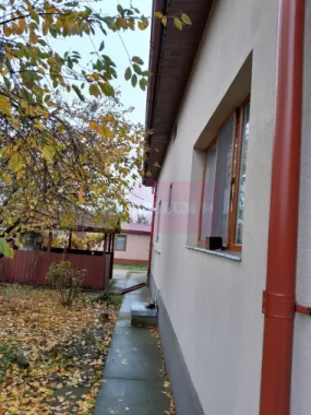 ISLAZ / IF - CASA P+1 (7 CAM) DE VANZARE