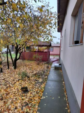 ISLAZ / IF - CASA P+1 (7 CAM) DE VANZARE