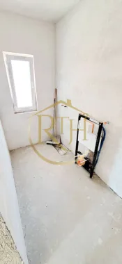 Oferim spre vanzare Case-Duplex cu 4 camere, situate in Giroc, 0% comision