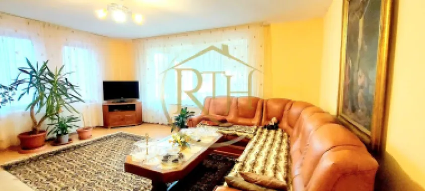 Oferim spre vanzare casa, 6 camere, 162mp utili, 809mp teren, in Giroc
