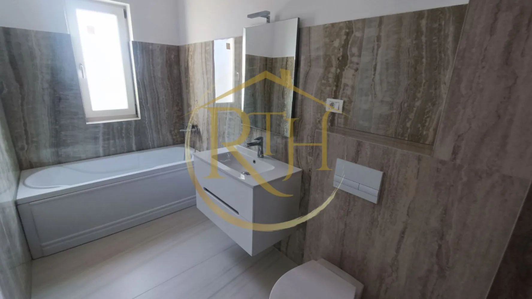 Nu rata ultimele 2 apartamente, 2 camere 53 mp,curte proprie 23 mp, 0% Comision