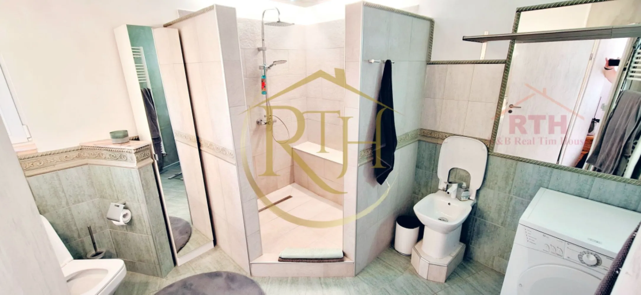 Oferim spre vanzare, proprietate deosebita, 7 camere, zona Modern 0% Comision