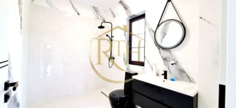 Oferim spre vanzare casa deosebita, cu 5 camere,Giroc, zona Centrala0% Comision
