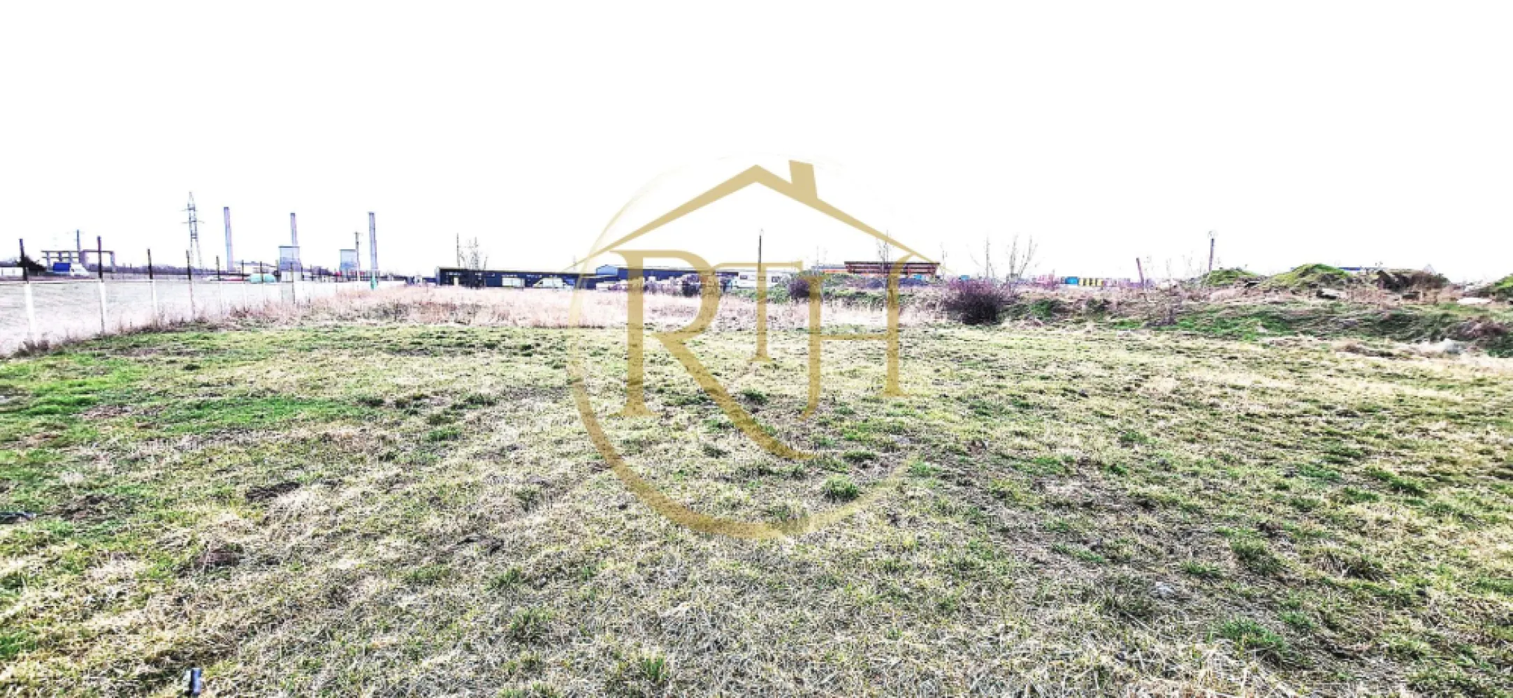 Vand teren intravilan Zona Fraidorf,comison ,,0'' - Vă propunem spre vânzare un teren intravilan construibil, amplasat strategic în zona Freidorf – una dintre cele mai dinamice zone industriale ale municipiului Timișoara.

 Localizare

Timișoara – zona Freidorf (zonă industrială dezvoltată)

Acces direct din șosea asfaltată

Conexiuni rapide către principalele artere rutiere și centura orașului

Acces facil pentru transport greu și logistică

 Caracteristici teren

Suprafață totală: 7.880 mp

Regim: Intravilan – teren construibil

Teren compact, ideal pentru optimizarea construcțiilor și fluxurilor industriale

 Utilități

Disponibile la parcela învecinată

 Aspecte juridice

Documentație completă

Adeverință care atestă că terenul nu se află în zonă cu sit arheologic

 Destinații recomandate:

 Hală industrială
 Depozit logistic
 Producție
 Parc industrial
 Dezvoltare rezidențială (în funcție de reglementările urbanistice)

Datorită poziționării și dezvoltării accelerate a zonei, proprietatea reprezintă o oportunitate solidă de investiție, cu potențial ridicat de valorificare pe termen mediu și lung.

 Preț: 45 euro/mp usor negociabil, 
 NU se plateste comision 

Proprietate reprezentată în exclusivitate de RealTimHouse.ro – Un pas spre un loc doar al tău! 
Pentru detalii suplimentare, documentație urbanistică sau programarea unei vizionări, vă stau la dispoziție.