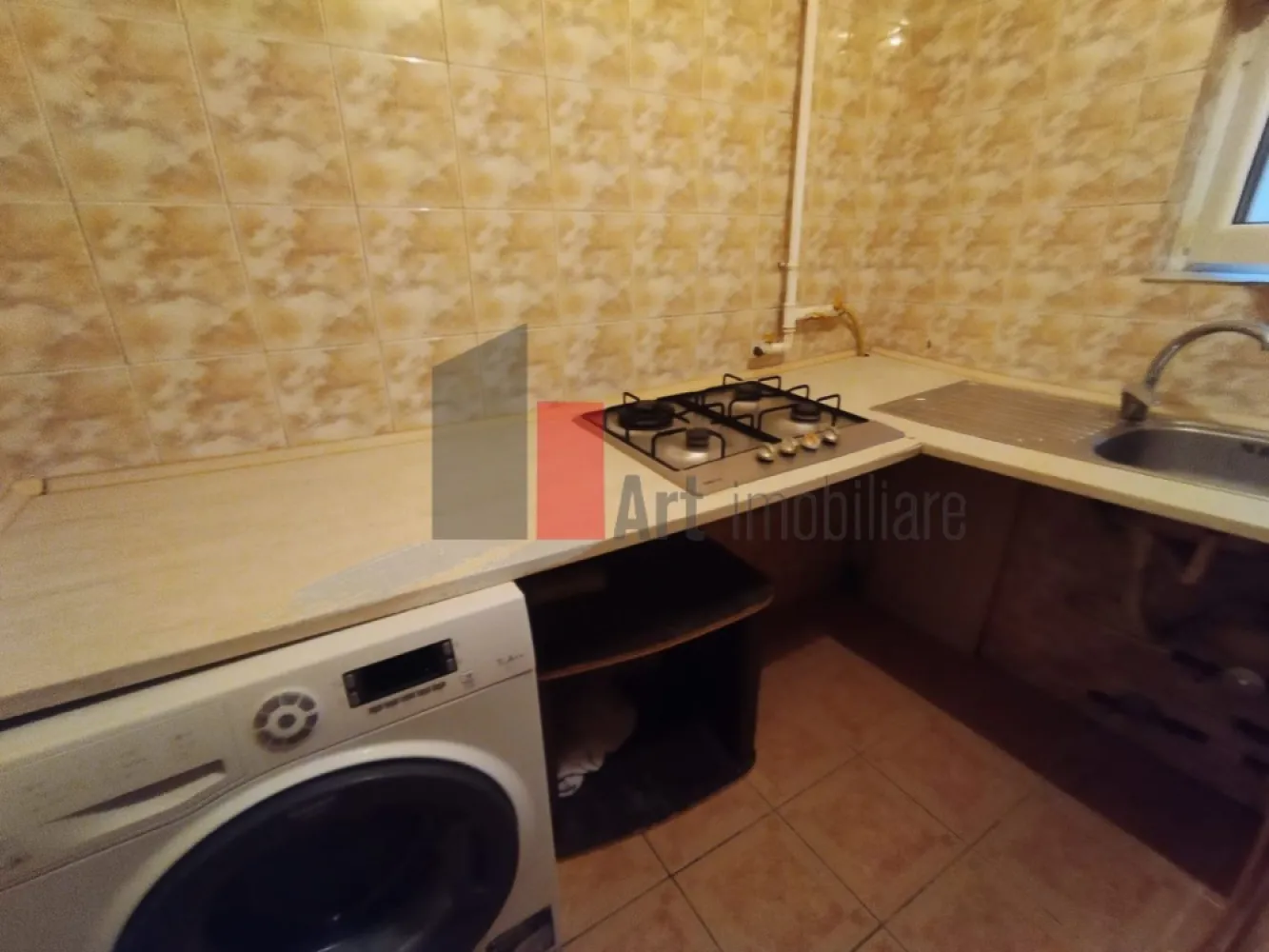 Militari -Gorjului 2 camere - Va prezentam spre vanzare 2 camere confort 2 la 5 min de metrou Gorjului.
Apartamentul este decomandat si se afla la etaj 4 din 4, este curat, are, AC si actele pregatite pentru vanzare.

Pentru informatii sau vizionare va stam la dispozitie: 0720-622.788