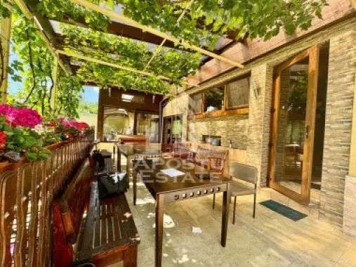 Casa Multifunctionala – Pensiune, Evenimente, Piscina si Crama