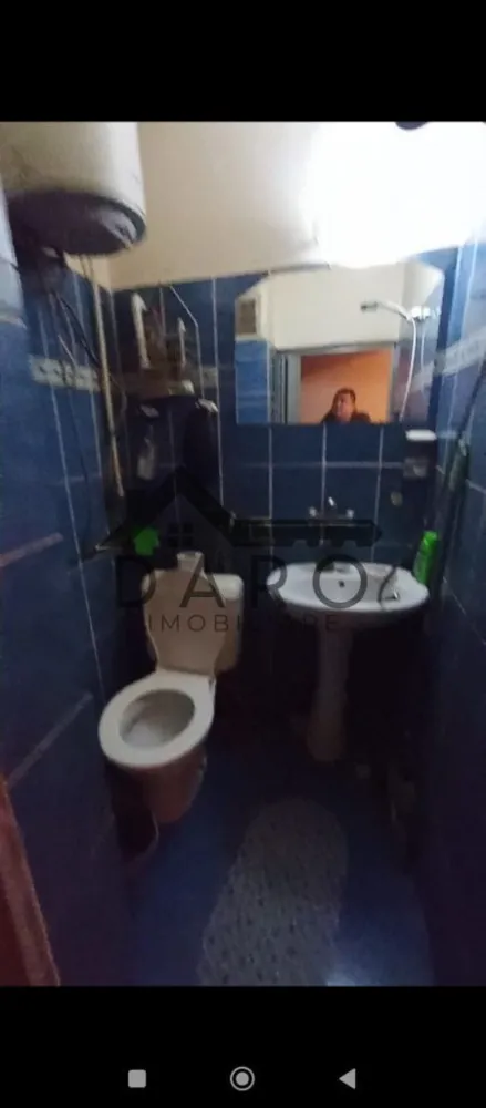 Garsoniera Mureșeni (Tg Mureș) - Vând garsonieră tip azomures,in cartierul Mureșeni pe strada Hunedoarei 15 o zona buna
Se vinde cu tot ce este în ia!!
Mobila in camera și în hol sus pe perete făcute pe comanda,pat(de 3 ani) ,măsuță,mașina de spalat Samsung (de 3 ani), tv Samsung,frigider,boiler nou,cuptor cu microunde nou,parchet nou,termopan cu plasa de țânțari și o ușă metalică solida!
Blocul dispune de supraveghere video pe fiecare palier
 Pentru o înțelegere sunați la numărul 07******70