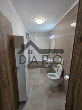 Proprietar Inchiriez apartament doua camere Maurer