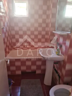Inchiriez apartament cu 2 camere