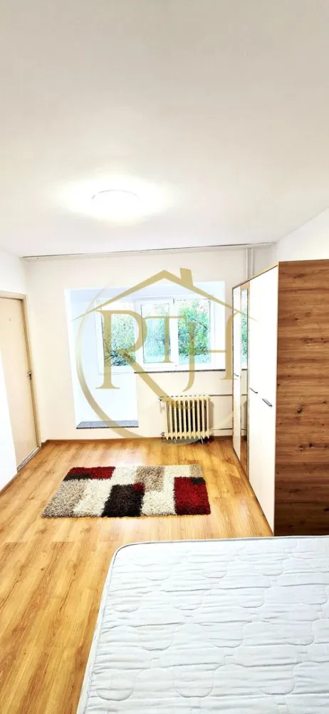 Proprietar inchiriez apartament 1 cameră – zona Aradului, lângă Iulius Mall
