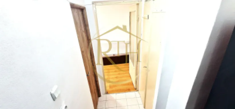 Proprietar inchiriez apartament 1 cameră – zona Aradului, lângă Iulius Mall