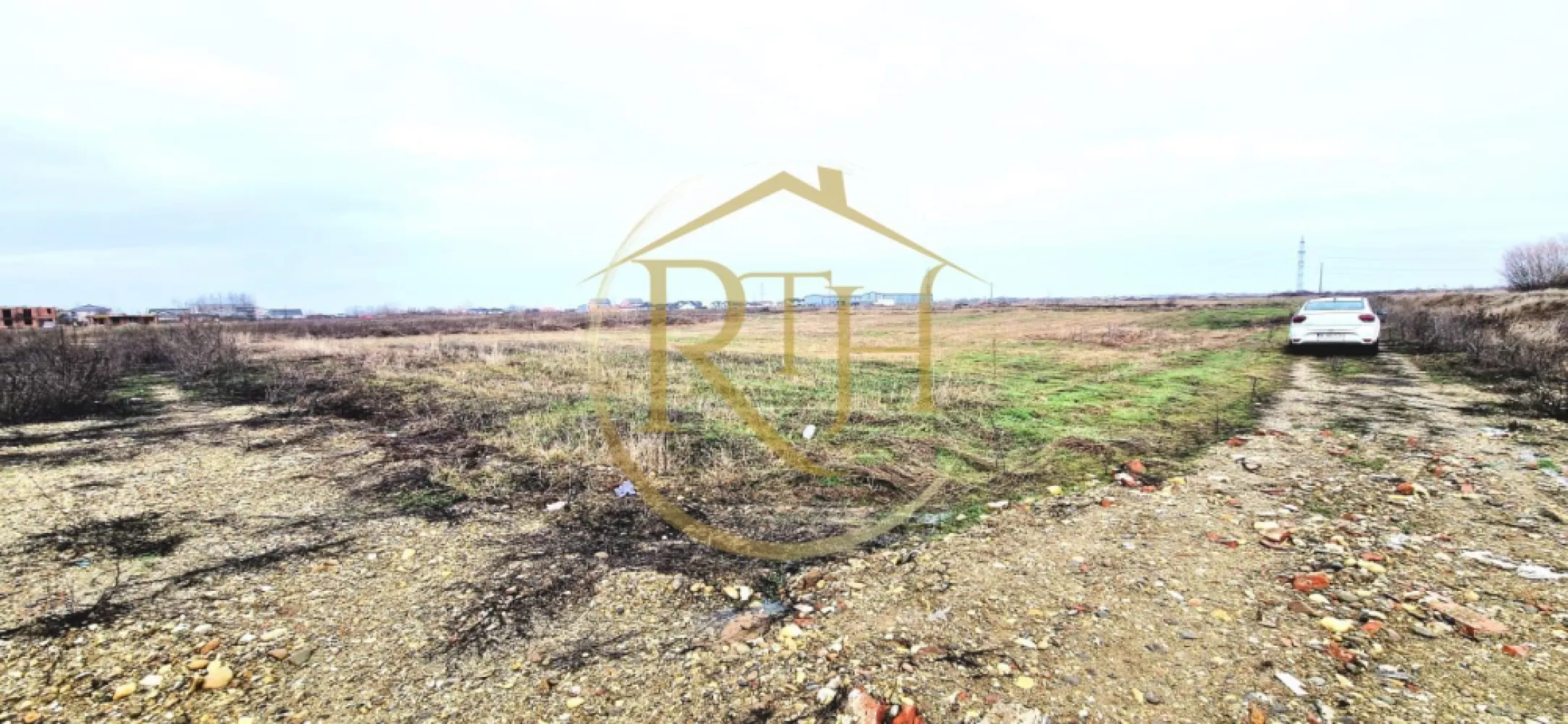De vanzare parcele teren intravilan in Urseni pentru constructii rezidentiale. - 🌿 Oportunitate Premium în Urseni – 10 parcele de teren intravilan pentru construcții rezidențiale 🌿

Oferim spre vânzare 10 parcele de teren intravilan, situate în localitatea Urseni, pe drumul de legătură către Moșnița Nouă – o zonă aflată într-o continuă dezvoltare rezidențială, apreciată pentru potențialul investițional și pentru cadrul liniștit 🏡.
Amplasarea permite acces rapid către facilitățile urbane, fără a compromite confortul și intimitatea viitorilor proprietari.

Suprafețele parcelelor sunt cuprinse între 570 mp și 700 mp, oferind flexibilitate în proiectarea construcțiilor.
👉 Front stradal generos, între 17 și 19 ml, ideal pentru locuințe individuale sau duplexuri.

Accesul se realizează pe drum pietruit, iar terenurile se vând fără utilități, acestea urmând să fie racordate ulterior de către cumpărător.
Proprietatea reprezintă o investiție sigură, potrivită atât pentru dezvoltatori, cât și pentru persoane care își doresc construirea unei locuințe într-o zonă cu perspectivă 📈.

💰 Preturile / parcela incep de la 35,464 euro (62 €/mp) – parcele destinate locuințelor, cu maxim 2 apartamente/imobil (duplex), usor negociabil.

📞 Pentru mai multe detalii, documentație completă și informații suplimentare, vă rugăm să ne contactați telefonic.

Proprietate reprezentată în exclusivitate de RealTimHouse.ro – Un pas spre un loc doar al tău! ✨