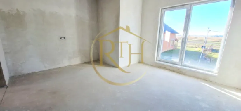 Oferim spre vanzare Case-Duplex cu 4 camere, situate in Giroc, zona buna