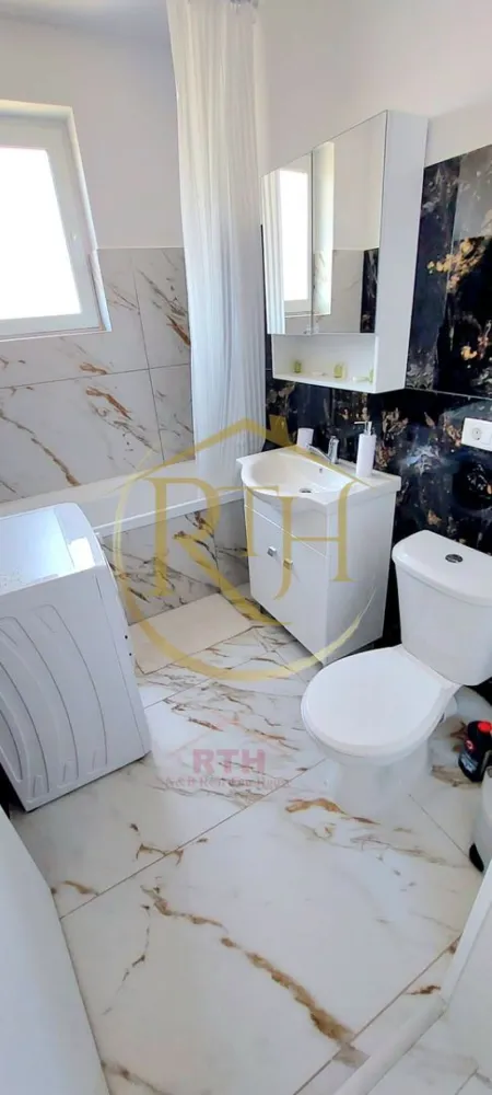 Oferim spre vanzare apartamente cu 2 si 3 camere in Giroc ,,0 comison''