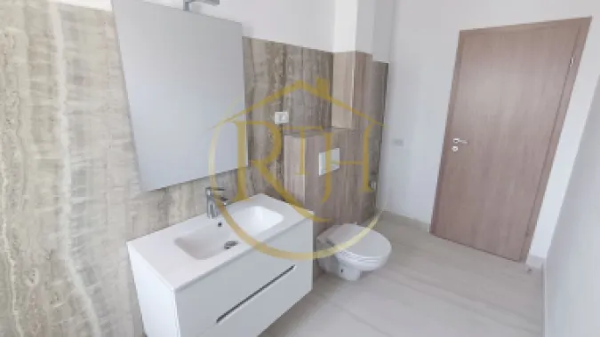 Apartamente noi cu 2 camere plus curte privata de 32 mp, Giroc, comision ,,0''