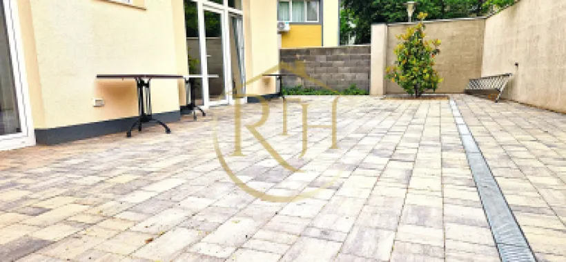 Apartament SAD de închiriat într-un triplex – locuință sau diverse activități