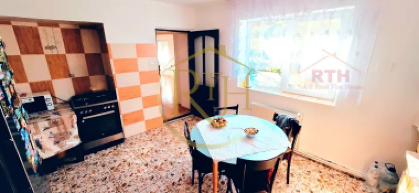 Oferim spre vanzare, Casa cu 5 camere, teren 1500 mp, Beregsau Mare