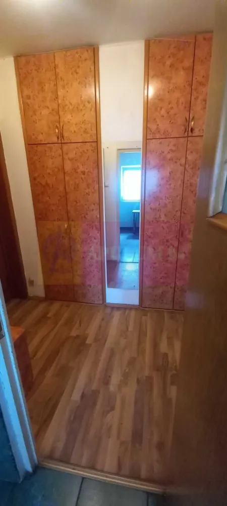 2 camere, , Campia Libertatii, Parklake, Dristor - Agentia Imobiliara Apulum 94, va propune spre vanzare
Apartament 2 camere, decomandat, intr-un bloc din 1988, 
Blocul este anvelopat
Apartamentul este bine compartimentat, cu spatii de depozitare, zugravit luna aceasta, toate ferestrele sunt in spatele blocului (linistea asigurata), mobilat, aer conditionat, masina de spalat, frigider, televizor