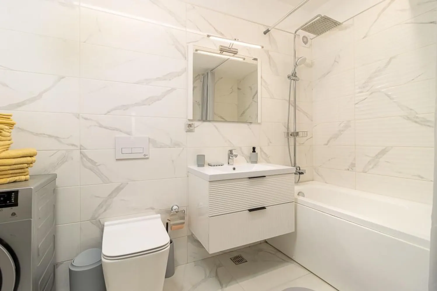 BRASADAS închiriază ap 2 cam PARTER în ONIX Pipera. - Agenția imobiliara BRASADAS închiriază apartament cu doua camere la PARTER în ONIX Pipera. 
Pentru mai multe oferte accesați www.brasadas.com.