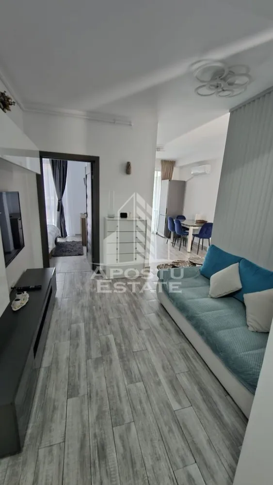 Apartament cu 2 camere , de inchiriat,Bloc nou,Iosefin,Timisoara - Agentia imobiliara APOSTU ESTATE va propune spre inchiriere un apartament cu 2 camere, spatios si luminos, situat in zona Iosefin o zona linistita si bine pozitionata din Timisoara, potrivit pentru cupluri,familii, sau studenti care isi doresc o locuinta unde sa se simta confortabil si cu acces facil catre scoli, statii de autobuz, supermarketuri , magazine de zona, parcuri.

Suprafata utila: 50mp
Compartimentare eficienta:
-Hol de acces generos
-Bucatarie complet mobilata si utilata, cu loc de luat masa
-Living luminos si spatios
-Dormitor mobilat si utilat
-Baie prevazuta cu cada

Confort si facilitati:
-Incalzirea apartamentului: centrala proprie cu încălzire in pardoseala 
-Apartamentul este complet mobilat si utilat
-Se accepta animale de companie de talie mica de catre proprietar
-Loc de parcare inclus in pret 

Localizare:
-Timis,Timisoara, zona Iosefin – acces facil spre magazine, supermarketul Lidl, scoli, parcuri si mijloace de transport in comun.
Ideal pentru:
-Familii
-Cupluri
-Studenti
Pret chirie lunara: 500
Programeaza o vizionare pentru a-ti putea imagina viitorul aici!
ID intern: CP3174173