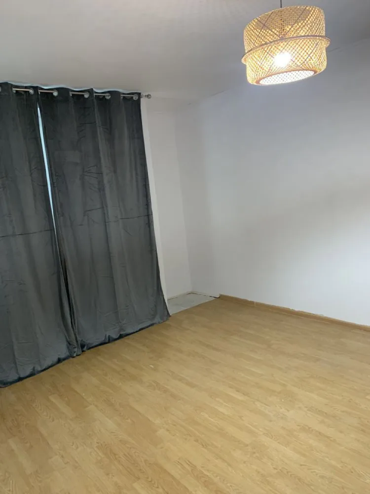 Apartament de inchiriat 2 camere - Propietar: apartamentul este situat la 1 minut de metroul basarab, aproximativ 7 minute de piata victoriei