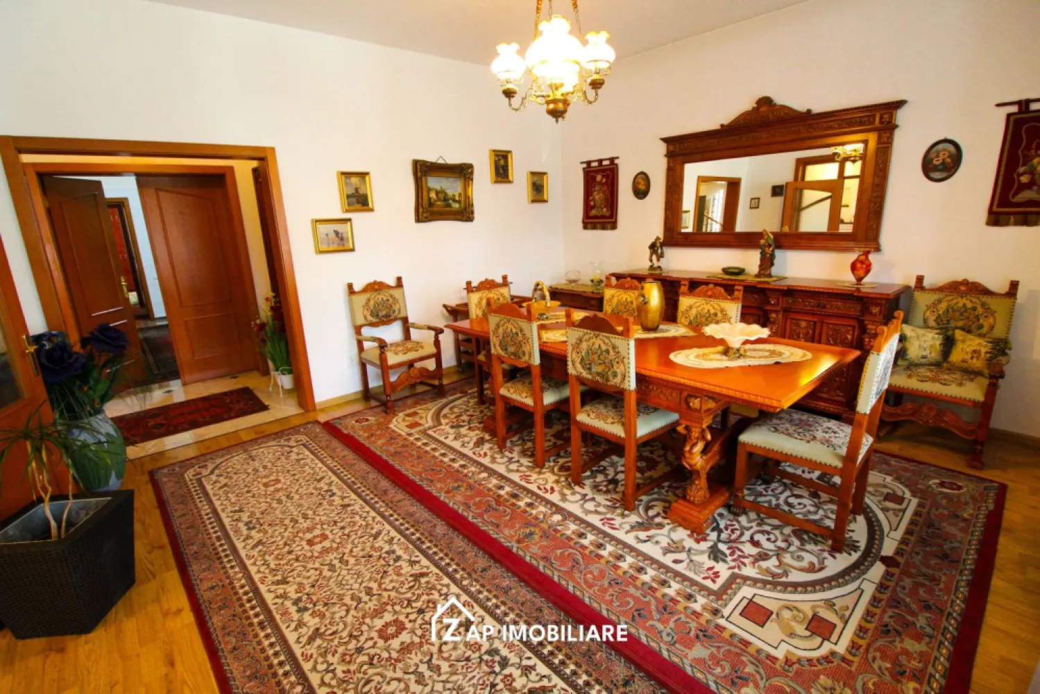 Unirii - Casa Zona Romcab - 400mp - 1259 mp teren - Garaj dublu - piscina