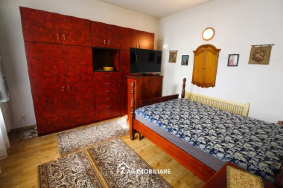 Unirii - Casa Zona Romcab - 400mp - 1259 mp teren - Garaj dublu - piscina