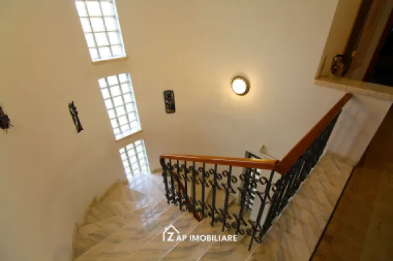 Unirii - Casa Zona Romcab - 400mp - 1259 mp teren - Garaj dublu - piscina