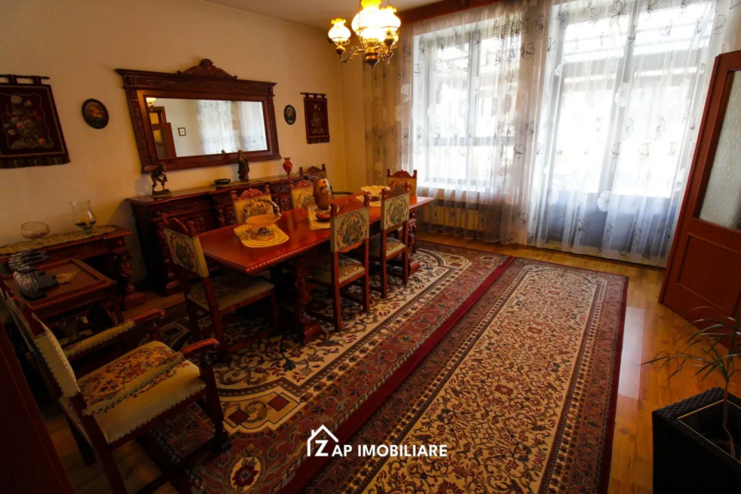 Unirii - Casa Zona Romcab - 400mp - 1259 mp teren - Garaj dublu - piscina