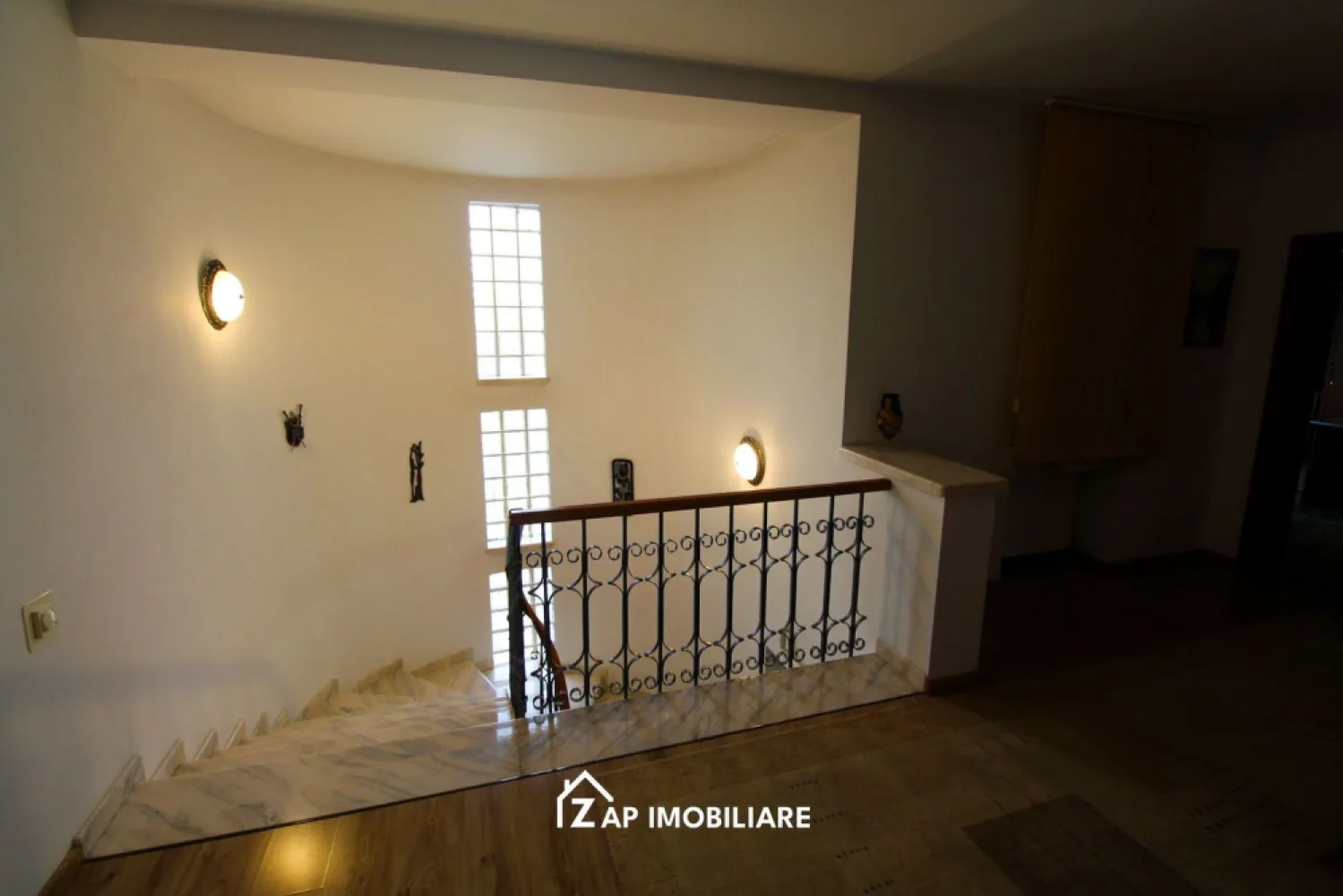 Unirii - Casa Zona Romcab - 400mp - 1259 mp teren - Garaj dublu - piscina