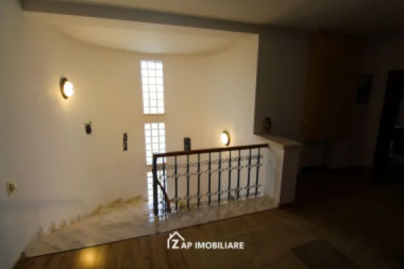 Unirii - Casa Zona Romcab - 400mp - 1259 mp teren - Garaj dublu - piscina