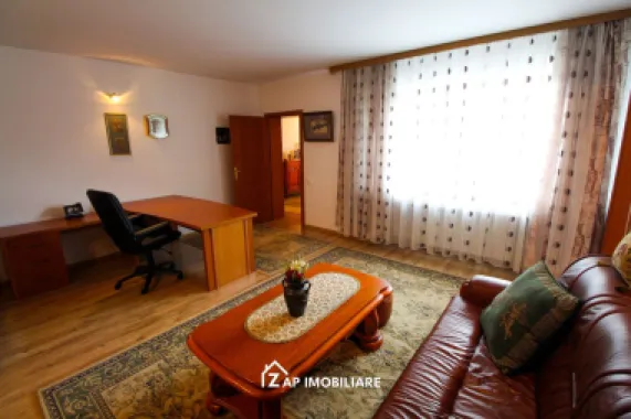 Unirii - Casa Zona Romcab - 400mp - 1259 mp teren - Garaj dublu - piscina