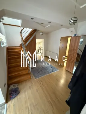 Casă de vânzare 3 camere | Lupeni, Sibiu | 141 mp utili, teren 676 mp