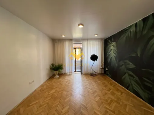 Spatiu birou/Apartament, 3 camere, decomandate, Eroilor, Zona Teatru