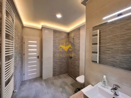 Spatiu birou/Apartament, 3 camere, decomandate, Eroilor, Zona Teatru