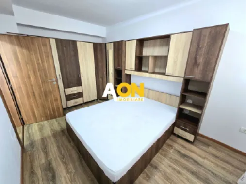 Apartament cu 3 Camere, Complet Mobilat, Bloc Nou, Zona Centru