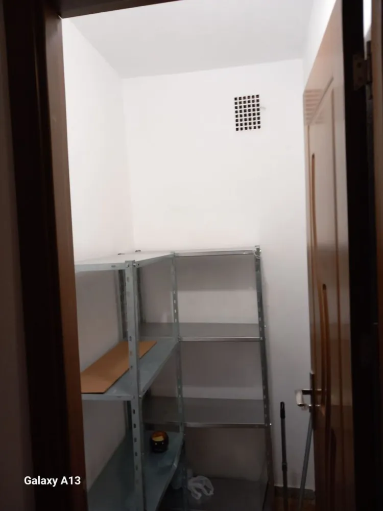BRASADAS vinde ap 2 cam 48mp nemobilat PARTER Baba Novac 2. - Agenția imobiliara BRASADAS vinde URGENT apartament NEMOBILAT cu doua camere situat la PARTER in zona DRISTOR, Baba Novac Nr. 2.
A fost construit in 1962 și NU ARE RISC SEISMIC.
Este SEMIDECOMANDAT si nu necesita investiții majore.
Este racordat la sistemul RADET.
Este la 5 minute de statia de metrou DRISTOR
Pentru mai multe oferte accesați : www.brasadas.com.
