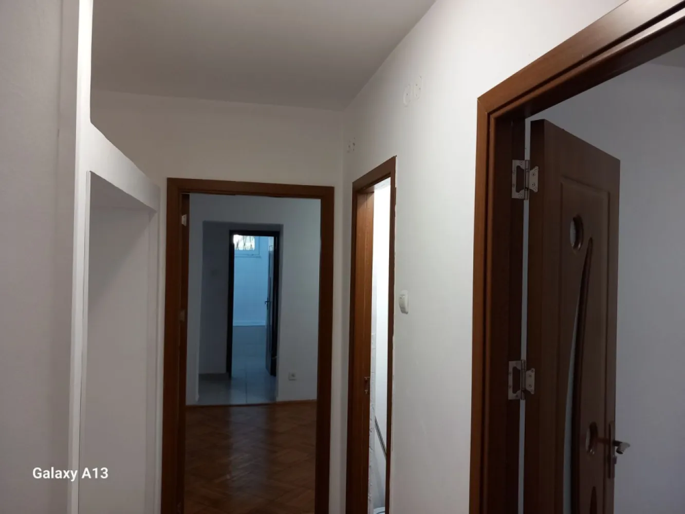 BRASADAS vinde ap 2 cam 48mp nemobilat PARTER Baba Novac 2. - Agenția imobiliara BRASADAS vinde URGENT apartament NEMOBILAT cu doua camere situat la PARTER in zona DRISTOR, Baba Novac Nr. 2.
A fost construit in 1962 și NU ARE RISC SEISMIC.
Este SEMIDECOMANDAT si nu necesita investiții majore.
Este racordat la sistemul RADET.
Este la 5 minute de statia de metrou DRISTOR
Pentru mai multe oferte accesați : www.brasadas.com.