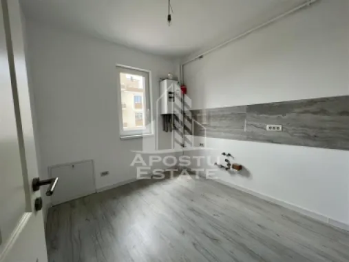 Apartament cu 2 camere, bucatarie inchisa in Giroc la asfalt