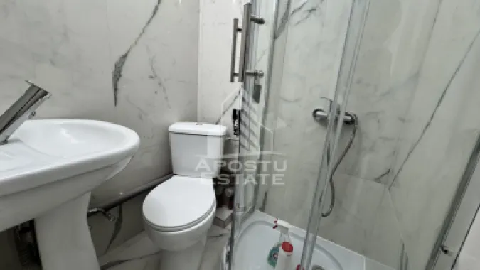 Garsoniera , etaj 4/4, zona Sagului