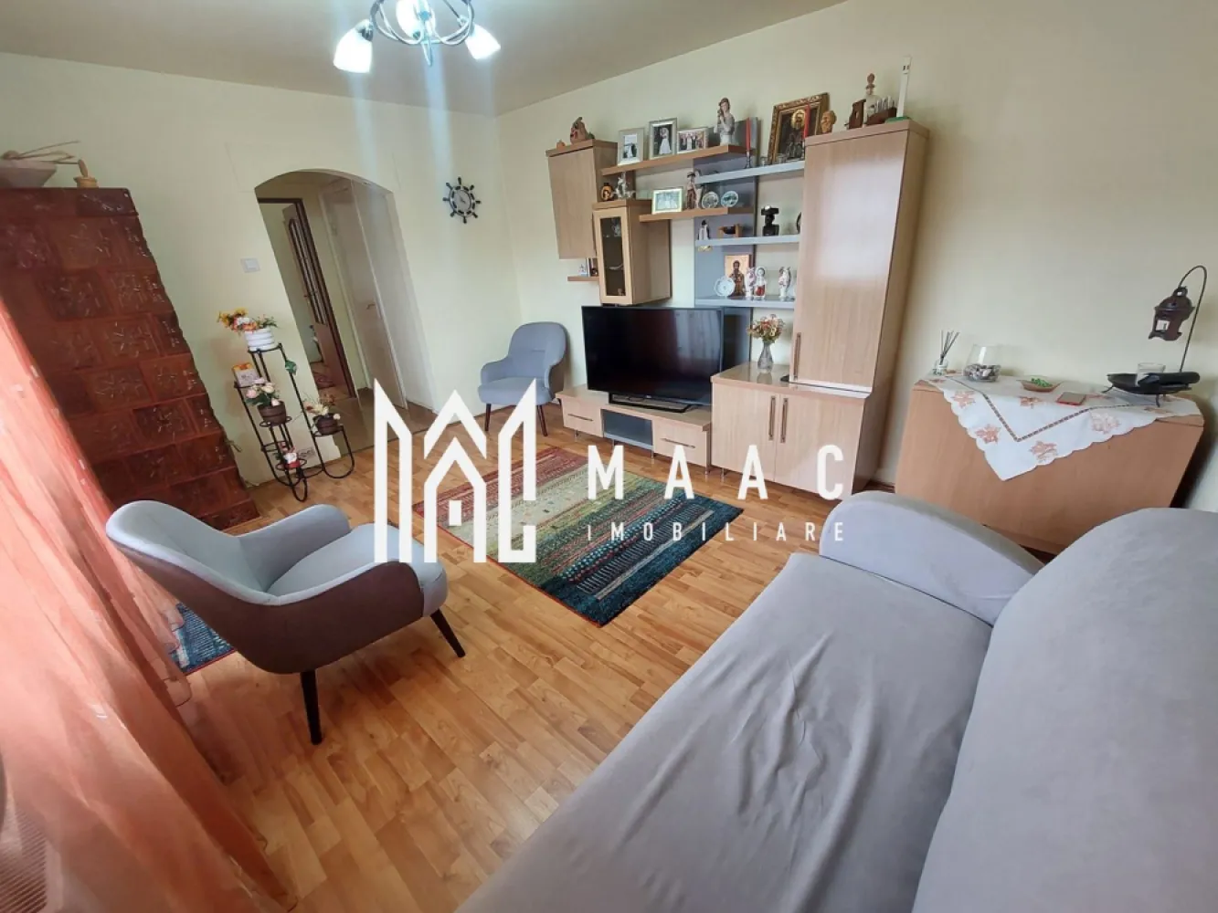 Apartament 3 camere semidecomandat | Orșova Central | 64 mp I Etaj 3