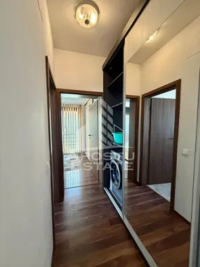 Apartament cu 2 camere de inchiriat, 2 locuri de parcare, Dumbravita