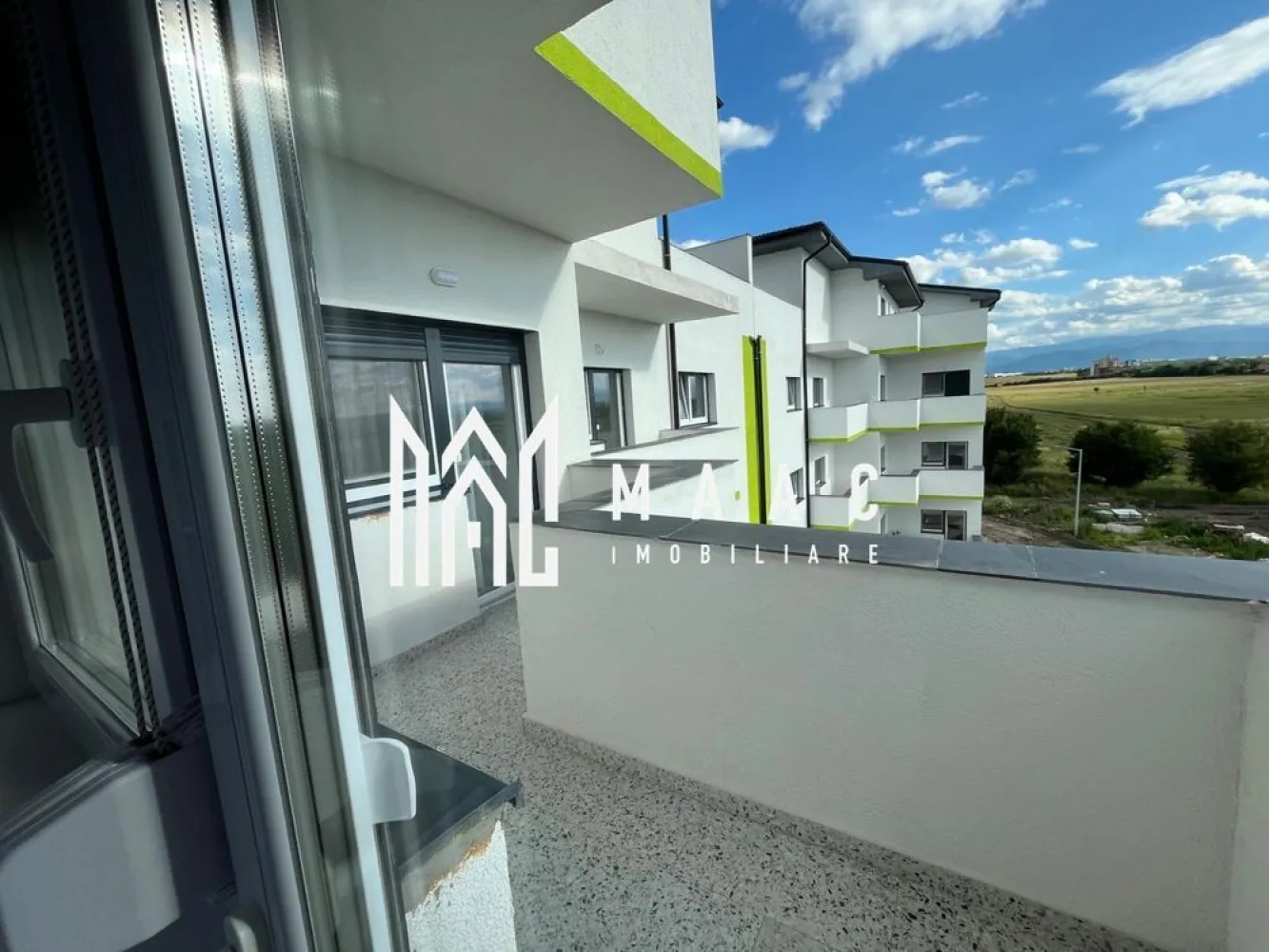 Apartament 2 camere decomandat | Tineretului, Sibiu | balcon, parcare