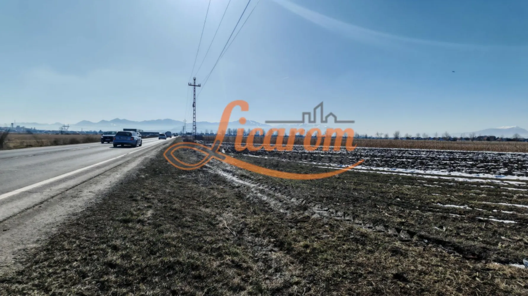 Teren Stupini Calea Feldioarei 4600 mp,front asfalt-DN13