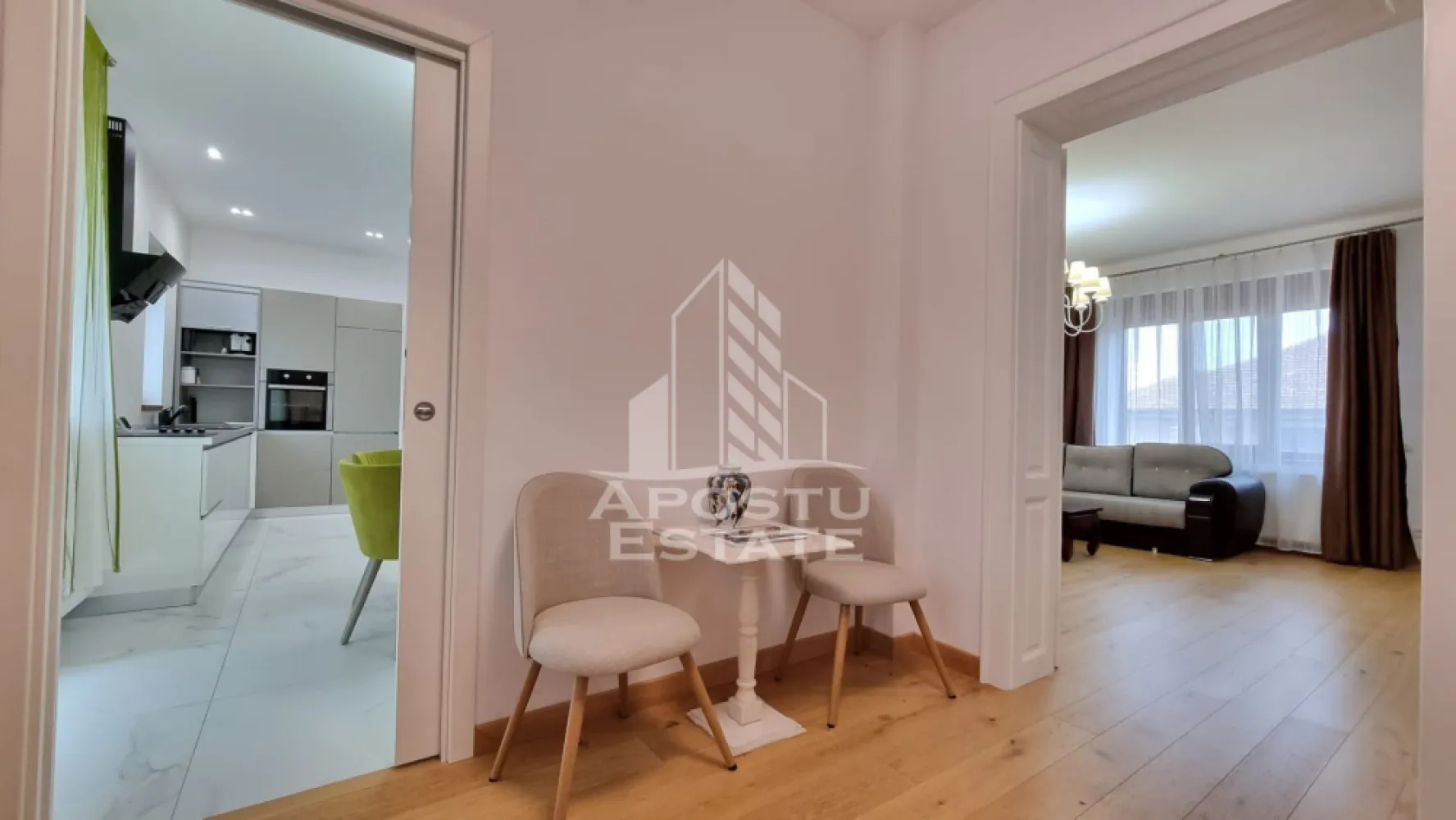 Apartament 2 camere, 2 balcoane, centrala proprie, Complex Studentesc