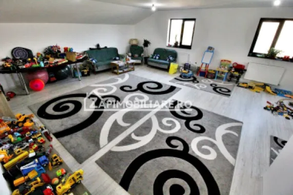 Casa 286 mp,1180 teren,Nazna,0%comision se accepta schimb