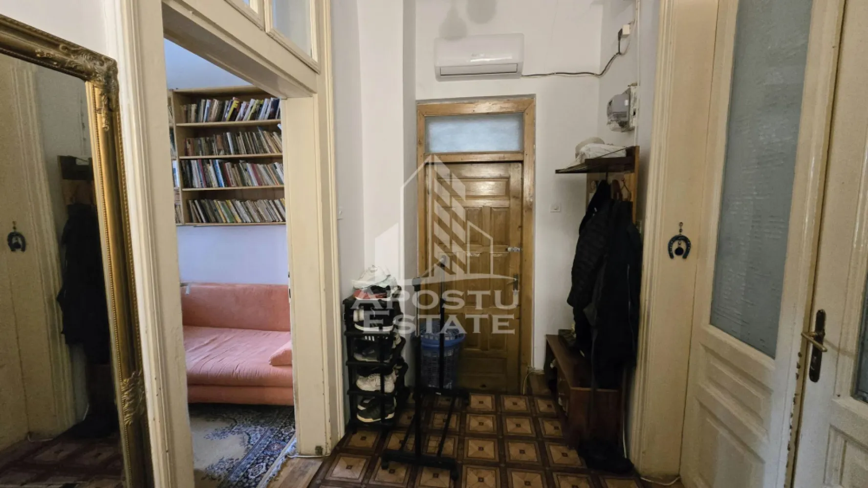 Casa de vanzare, 7 camere si 4 bai, comision 0, zona Odobescu