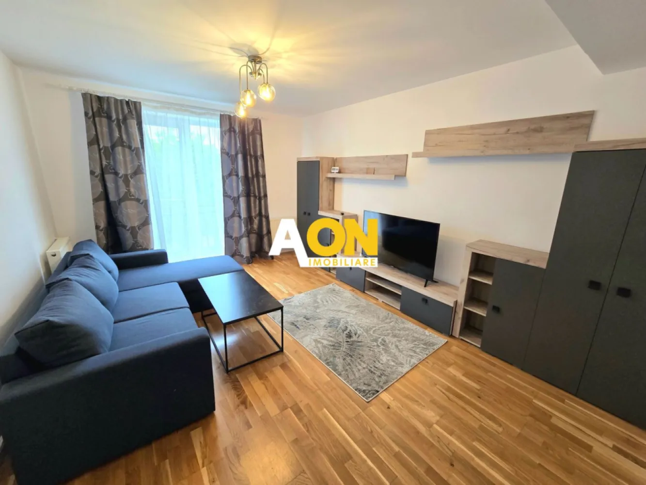 Apartament cu 2 Camere, Decomandat, Complet Mobilat, Zona Cetate - AON Imobiliare vă prezintă spre închiriere un apartament cu 2 camere situat în zona Cetate - Alba Iulia!
Apartamentul se închiriază complet mobilat și utilat, pe perioadă de minim 12 luni!
Proprietatea se află la etajul 2 al unui bloc cu 3 etaje, dispune de o suprafață utilă de 55mp, compartimentat decomandat, compus din:
- Dormitor
- Living
- Bucătărie
- Baie
- Hol
- Balcon
Există loc de parcare propriu!
Imobilul este amplasat într-o zonă liniștită, rezidențială, cu acces facil către punctele de interes din oraș!
Pentru mai multe detalii sau programarea unei vizionări, vă rugăm să ne contactați!
ID: CP3170247
