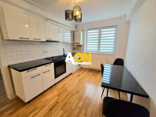 Apartament cu 2 Camere, Decomandat, Complet Mobilat, Zona Cetate