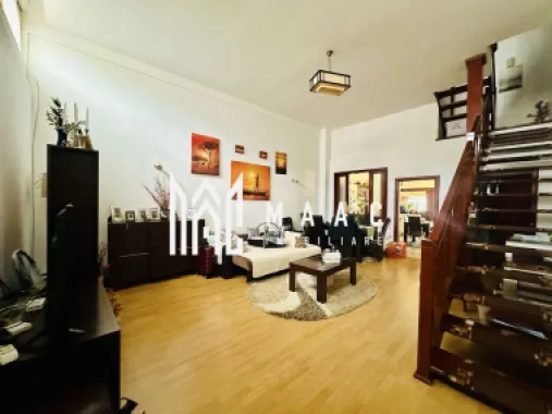 Casa moderna Vladesti | Zona Exclusivista | Curte interioara |